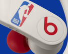 L'edizione NBA75 Ivory è funzionalmente la stessa delle normali PowerBeats Pro. (Fonte immagine: Apple)