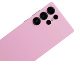 La Galaxy S26 Ultra potrebbe essere disponibile in sei opzioni di colore. Nella foto: S25 Ultra con una pelle rosa. (Fonte immagine: Dbrand - modificato)