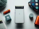 L'aggiornamento di febbraio per i Google Pixel 6 e Pixel 6 Pro sta causando nuovi problemi per alcuni telefoni. (Fonte: Jonas Elia)