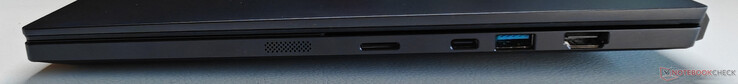 A destra: lettore di schede microSD, USB-C 4.0 con Thunderbolt 4 (40 Gbit/s, modalità DisplayPort ALT, Power Delivery), USB-A 3.2 Gen.1 (5 Gbit/s), HDMI 2.1