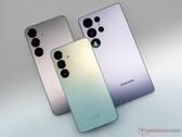 Il trio della serie Galaxy S25 di Samsung dovrebbe rimanere sugli scaffali fino a quasi la primavera del 2026. (Fonte: Notebookcheck)