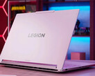 Attualmente Lenovo vende Legion 7a in un'elegante finitura bianca.