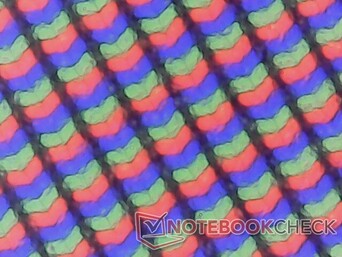 Lo schermo opaco è leggermente più granuloso di un'alternativa lucida