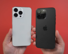 Un manichino dell'iPhone 15 Pro Max accanto a un iPhone 14 Pro Max. (Fonte: MacRumors)