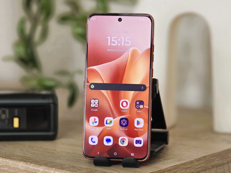 Prova lo smartphone Motorola Edge 60 Neo