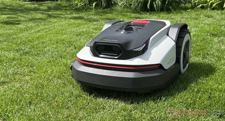 Roborock RockNeo Q105 all’opera