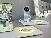 Il display dimostrativo di Honor x Genshin Impact. (Fonte: HoYoverse)