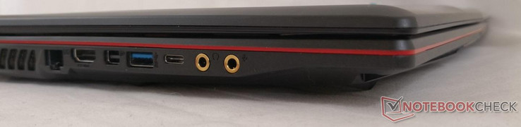 A sinistra: Kensington Lock, RJ-45, HDMI 1.4, Mini-DisplayPort, USB 3.1, USB 3.1 Type-C Gen. 1, auricolari da 3,5 mm, cuffie da 3,5 mm (SPDIF)