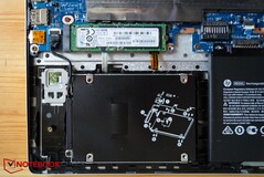 HP ha equipaggiato la nostra unità di test con un SSD M.2 2280 e un HDD da 2,5 pollici.