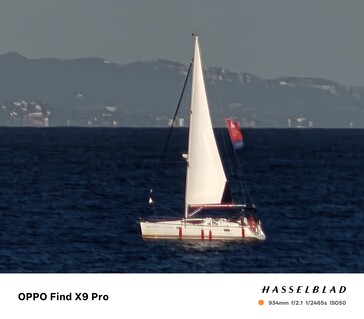 Oppo Find X9 Pro: zoom 40x senza obiettivo esterno.