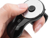Il mouse da pollice di Sanwa Supply può essere indossato tutto il giorno per la gestione remota di computer, tablet e telefoni. (Fonte: Sanwa Supply)