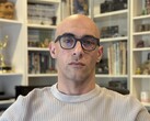 Gli occhiali Halo AI di Brilliant Labs sono dotati di un minuscolo display heads-up microOLED da 0,2 pollici (fonte: Brilliant Labs)