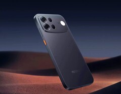 L'Oppo A7 Pro Max è disponibile in tre colori, tra cui il nero.