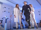 L'esoscheletro TWIN di Rehab Technologies aiuta la riabilitazione dei pazienti con ictus e lesioni al midollo spinale. (Fonte: Rehab Technologies su YouTube)