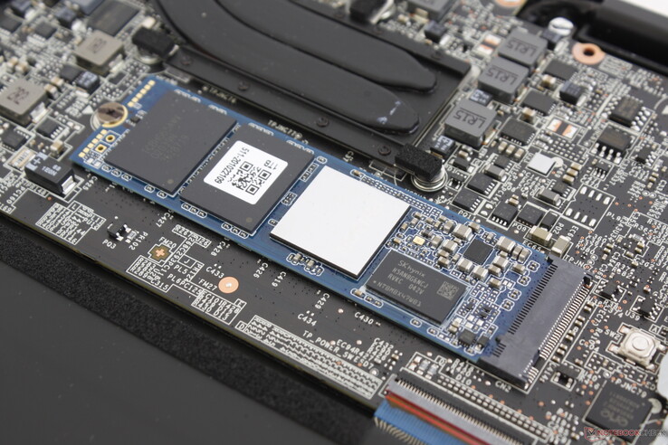 Slot PCIe 4.0 x4 M.2 2280 accessibile