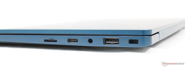 A destra: Lettore MicroSD, USB-C 2.0 (senza DisplayPort o Power Delivery), cuffie da 3,5 mm, USB-A 3.0, blocco Kensington