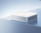 Il modello M1-1390 è disponibile a partire da 399 dollari. Nella foto: un'immagine promozionale che mostra il design del mini PC.