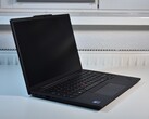Massima efficienza: Lenovo ThinkPad T14s Gen 6 dimostra perché Lunar Lake è la scelta perfetta per i computer portatili aziendali, nella foto: Lenovo ThinkPad T14s Gen 6 (Fonte: Benjamin Herzig/Notebookcheck.com)