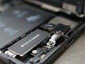 L'"iPhone USB" è ora all'asta. (Fonte: Ken Pillonel via eBay)