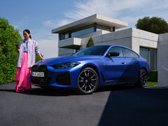 BMW ha iniziato la produzione della BMW i4 del 2022, disponibile anche nella configurazione più veloce BMW i4 M50 (Immagine: BMW)
