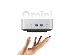 L&#039;OminiPlus è dotato di Ryzen 7 7535HS. Nella foto: un&#039;immagine promozionale modificata del mini PC. (Fonte immagine: Orico e Minisforum - modificata)