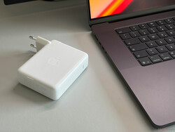 l'alimentatore da 140W non è sempre sufficiente