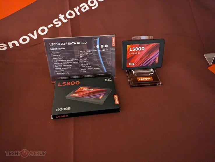 SSD LS800 SATA III (Fonte: TechPowerUp)