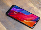 Il Mi Mix 3 è stato lanciato alla fine del 2018. (Fonte: The Verge)