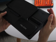 Il Peladn Link S-3 è inferiore alle soluzioni eGPU OCuLink come il Minisforum DEG1 per quanto riguarda le prestazioni. (Fonte: Try Some Tech)