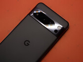 Google ha integrato il suo sensore di temperatura posteriore su tre smartphone finora. (Fonte: Samuel Angor - Unsplash)