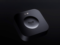 Philips Hue Bridge Pro (nella foto) e Bridge ricevono nuovi aggiornamenti. (Fonte: Philips Hue) 
