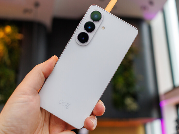 Recensione: Samsung Galaxy S26. Dispositivo per la recensione fornito da Samsung Germania.