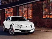 I prezzi della Mustang Mach-E sono scesi fino a 4.000 dollari (immagine: Ford)