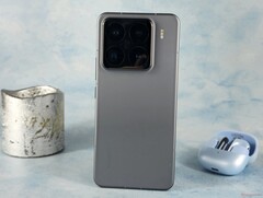 Lo Xiaomi 15 Pro. (Fonte: Notebookcheck)