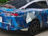 Prototipo camuffato della BYD Han di terza generazione, fotografato dalla comunità di appassionati BYD «Di Fen Zhi Jia»
