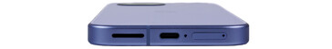 In basso: altoparlante, USB, microfono, SIM