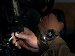 Gli smartwatch Instinct 2X di Garmin (nella foto Solar) stanno ricevendo la versione beta 17.06. (Fonte: Garmin)