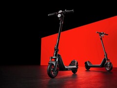 Gli e-scooter NIU KQi 300P e KQi 300X saranno disponibili per il preordine a partire dal 31 gennaio. (Fonte: NIU)