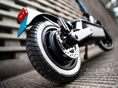 SoFlow ha presentato due nuovi monopattini elettrici, tra cui il SO4 Pro Max 2