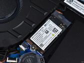L'SSD YMTC presente nel Lenovo ThinkBook 14 G9 IPL.