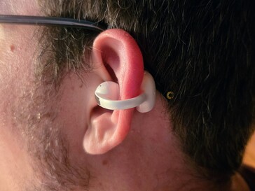 Baseus MC1 Pro con ganci auricolari in titanio