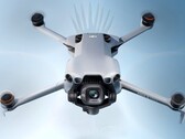 I contenuti della DJI Mini 5 Pro Fly More Combos sono ora trapelati in immagini ufficiali. (Fonte immagine: @quadro-news, modificato)