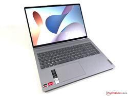Recensione: Lenovo IdeaPad Flex 5 16 G8. Dispositivo per la recensione fornito da:
