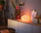 La lampada da tavolo Philips Hue Flourish