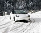 Tesla ha rilasciato un aggiornamento software OTA per la Model 3 e la Model Y che ricalibra la valvola di espansione della pompa di calore (Immagine: Severin Demchuk)