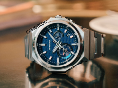 Il Casio GST-B1000 (nella foto) con quadrante blu. (Fonte: Casioblog)