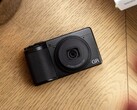 La Ricoh GR IV HDF è ora disponibile per il preordine. (Fonte: Ricoh)