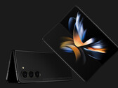 Poco sembra separare il design di Galaxy Z Fold4 dal suo successore, nella foto. (Fonte: @OnLeaks &amp; SmartPrix)