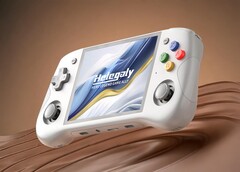 Il palmare di gioco retrò Helegaly Action Pi vedrà la luce il 5 luglio 2025. (Fonte: Computer Base DE)
