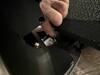 Collegamento tramite cavo tra lo schienale e il sedile